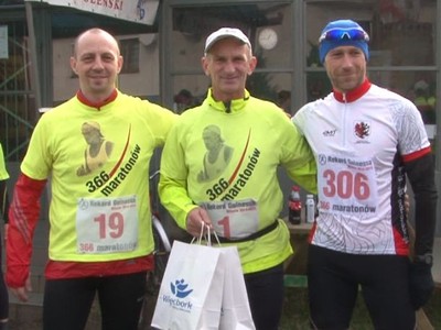 366 maratonów