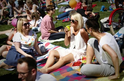 Śniadanie na trawie