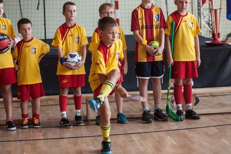 Otwarcie sali gimnastycznej podczas wojewódzkiej inauguracji roku szkolnego w Zespole Szkół Zawodowych w Koronowie, fot. Tymon Markowski