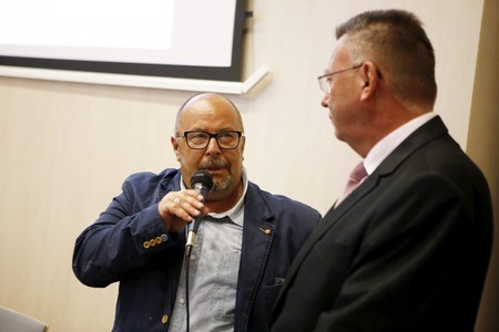 Ryszard Częstochowski, bydgoski pisarz i terapeuta uzależnień, odebrał dziś Medal Marszałka Unitas Durat; fot. Mikołaj Kuras