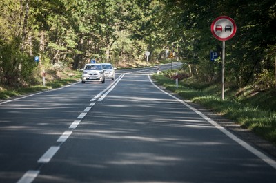 Droga wojewódzka nr 252 między Włocławkiem a Inowrocławiem, przebudowana dzięki środkom w ramach Regionalnego Programu Operacyjnego Województwa Kujawsko-Pomorskiego, fot. Andrzej Goiński