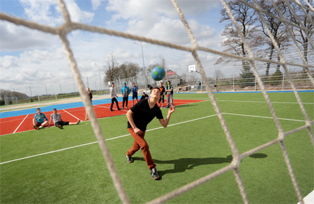 Fot. Boisko w Kłobii w gminie Lubraniec, fot Jacek Smarz