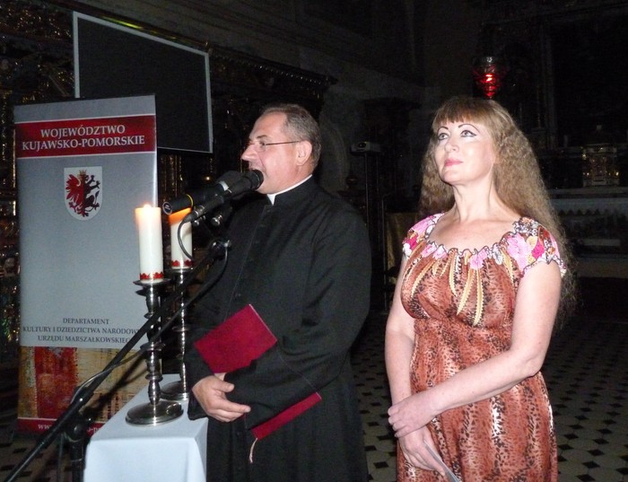 Organowy Koncert przy Świecach 2014, fot. W. Rosińska Organowy Koncert przy Świecach 2014, fot. W. Rosińska