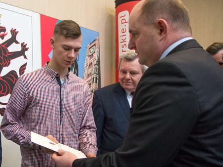 Uroczyste wręczenie stypendiów sportowych, fot. Szymon Zdziebło/ tarantoga.pl