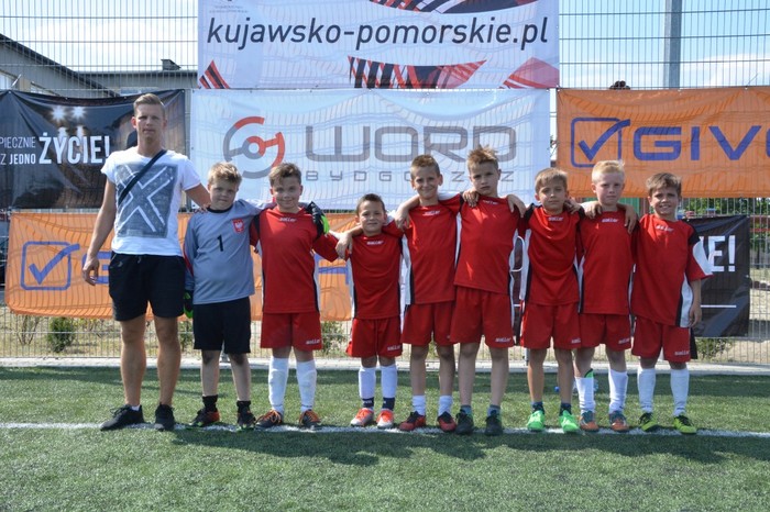 Reprezentacja Zespołu Szkolno-Przedszkolnego nr 2 z Brodnicy: Jakub Zalewski, Kacper Lubczyński, Miłosz Dąbrowski, Bartosz Tylicki, Oliwier Romieczyński, Filip Góralski, Patryk Modrak, Mateusz Wolski, opiekun:  Łukasz Ciechowski.