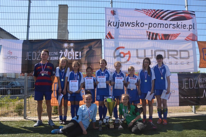 Drużyna SP 6 Inowrocław wystąpił w składzie: Michalina Pawłowska, Zuzanna Szczepaniak, Laura Wcisło, Martyna Szczypecka, Martyna Przystańska, Wiktoria Paul, Oliwia Ziółkowska, Zuzanna Cupriak, Martyna Cupriak, Martyna Jabłońska, opiekun: Marcin Kozłowski.
