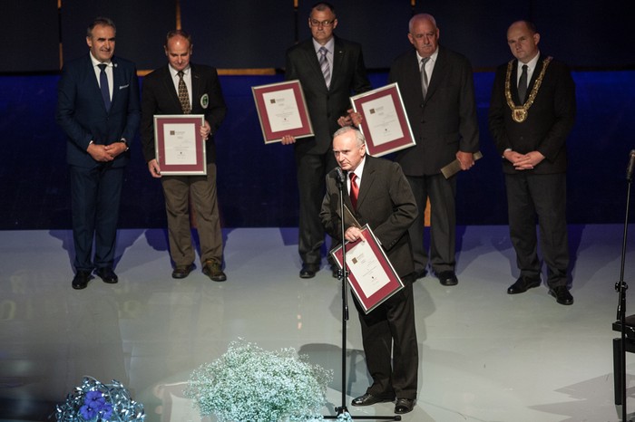 Kategoria: Rolnictwo i rozwój obszarów wiejskich – Pomorsko-Kujawski Związek Pszczelarzy w Bydgoszczy, Regionalny Związek Pszczelarzy w Toruniu, Regionalny Związek Pszczelarzy Ziemi Kujawsko-Dobrzyńskiej we Włocławku, fot. Andrzej Goiński/UM WK-P Kategoria: Rolnictwo i rozwój obszarów wiejskich – Pomorsko-Kujawski Związek Pszczelarzy w Bydgoszczy, Regionalny Związek Pszczelarzy w Toruniu, Regionalny Związek Pszczelarzy Ziemi Kujawsko-Dobrzyńskiej we Włocławku, fot. Andrzej Goiński/UM WK-P