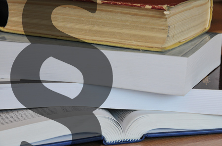 Obrazek dekoracyjny - książki ze znakiem paragrafu