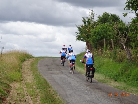 Jeden ze stromych podjazdów, fot. Bogumił Michalak