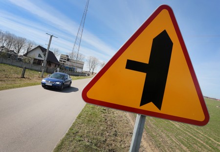 Wsparcie trafi między innymi na budowę i modernizację dróg lokalnych fot. Jacek Smarz