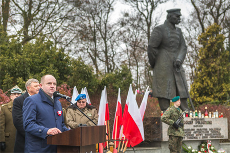 Obchody 98. rocznicy odzyskania niepodległości w Toruniu, fot Szymon Zdziebło/tarantoga.pl