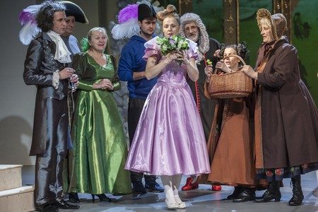 „Dwanaście miesięcy” w Teatrze Horzycy, fot. Andrzej Goiński