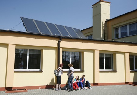 Wsparcie trafi między innymi na inwestycje związane z wykorzystaniem odnawialnych źródeł energii, fot. Andrzej Goiński