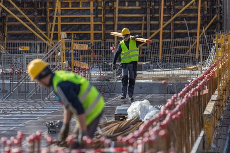 Budowa szpitala na Bielanach, marzec 2017; fot. Szymon Zdziebło/tarantoga.pl dla UMWKP