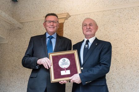 Medal dla kujawsko-pomorskiej organizacji Związku Żołnierzy Wojska Polskiego odebrał prezes Józef Mól , fot. Tymon Markowski