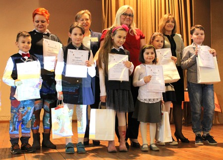 Laureaci wraz z opiekunami