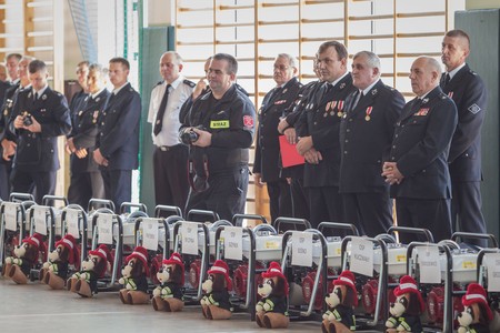 Z marszałkowskiego wsparcia na zakup ekwipunku od lat korzystają strażacy ochotnicy, fot. Szymon Zdziebło/Tarantoga.pl