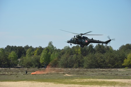 Szkolenie obronne kadry kierowniczej Urzędu Marszałkowskiego i wojewódzkich samorządowych jednostek organizacyjnych oraz samorządów należących do Stowarzyszenia Salutaris, fot. Łukasz Walusiak/UMWKP