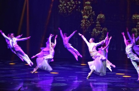 W niedzielę koncertem jubileuszowym zakończy się sezon artystyczny w Operze Nova, fot. Marek Chełminiak