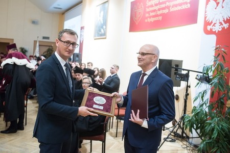 Podczas uroczystości profesor Józef Flizikowski odebrał marszałkowski Medal Unitas Durat Palatinatus Cuiaviano-Pomeraniensis, fot. Tymon Markowski