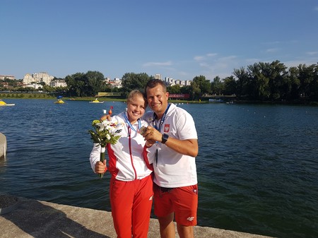 Podwójna mistrzyni Europy do lat 23 Dominika Włodarczyk z trenerem Maciejem Juhnke