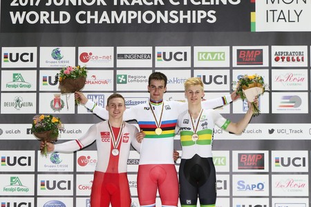 Daniel Rochna po zdobyciu srebrnego medalu w keirinie, fot. pzkol.pl