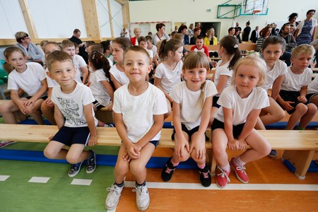 Uczniowie Szkoły Podstawowej w Świerczynkach, fot. Mikołaj Kuras
