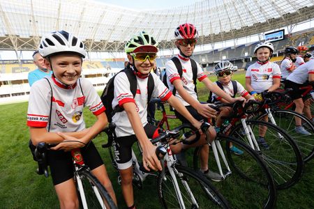 Prezentacja Kujawsko-Pomorskich Szkółek Kolarskich na toruńskiej Motoarenie, fot. Mikołaj Kuras