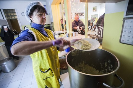 Wsparcie otrzyma między innymi bydgoskie Zgromadzenie Sióstr Albertynek, które już prowadzi w Bydgoszczy stołówkę dla ubogich i bezdomnych, fot. Andrzej Goiński