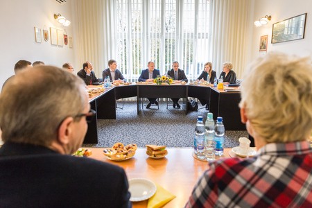 Spotkanie z samorządowcami z powiatu wąbrzeskiego, fot. Szymon Zdziebło/Tarantoga.pl