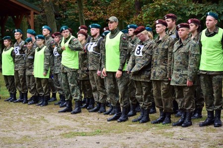 Zawody historyczno-obronne dla uczniów klas mundurowych, fot. Leon Woszczyna