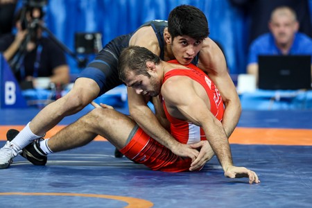 Inauguracja mistrzostw oraz pierwsze walki finałowe odbyły się we wtorek (21 listopada), fot. Filip Kowalkowski