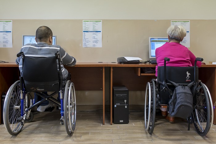 ZAZ w Bydgoszczy: nasza oferta musi być konkurencyjna aby wejść na rynek; fot. Tymon Markowski dla UMWKP ZAZ w Bydgoszczy: nasza oferta musi być konkurencyjna aby wejść na rynek; fot. Tymon Markowski dla UMWKP