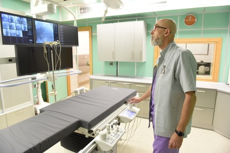 Nowa pracownia elektrofizjologii i elektroterapii z nowym angiokardiografem w Wojewódzkim Szpitalu Specjalistycznym we Włocławku, fot. Łukasz Piecyk dla UMWKP