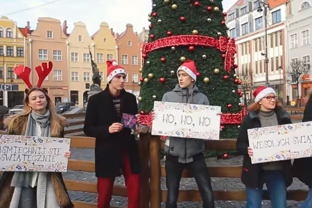 Klatka teledysku „Gdy pada śnieg”