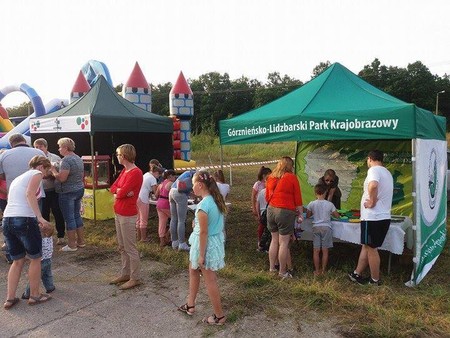 "Święto Dębu" w Klonowie (26.08.2017) - stoisko promocyjno-edukacyjne GLPK i warsztaty pt. "Tajemnice drzew", czyli dużo zabawy dla odkrywców tajników przyrody......