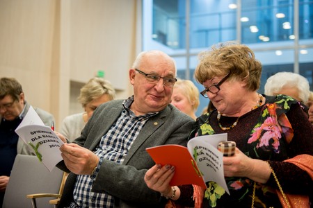 Spotkanie na temat nowych możliwości i form współpracy w działalności na rzecz seniorów w Urzędzie Marszałkowskim, fot. Łukasz Piecyk