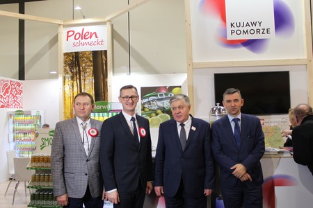 Stoisko naszego województwa na targach Zielony Tydzień w Berlinie, fot. Andrzej Żeglarski/UMWKP