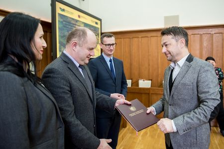 Uroczystość wręczenia umów beneficjentom PO „Rybactwo i Morze” w Urzędzie Marszałkowskim, fot. Łukasz Piecyk