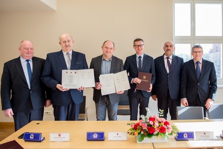 Uroczystość podpisania listu intencyjnego w sprawie budowy obwodnicy Lubrańca, fot. Łukasz Piecyk