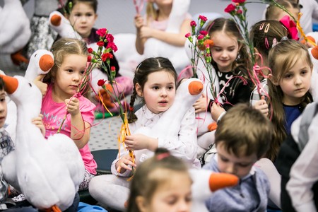 Spotkanie z przedszkolakami w Urzędzie Marszałkowskim w przededniu Dnia Kobiet, fot. Andrzej Goiński