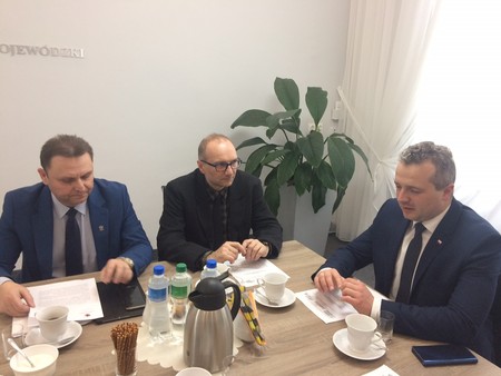 uczestnicy posiedzenia Prezydium K-P WRDS