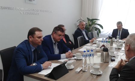 Uczestnicy posiedzenia Prezydium K-P WRDS