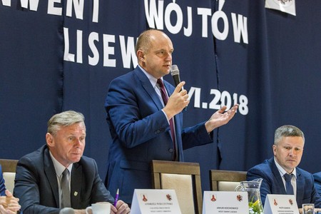 Obrady Konwentu Wójtów w Lisewie, fot. Szymon Zdziebło/tarantoga.pl