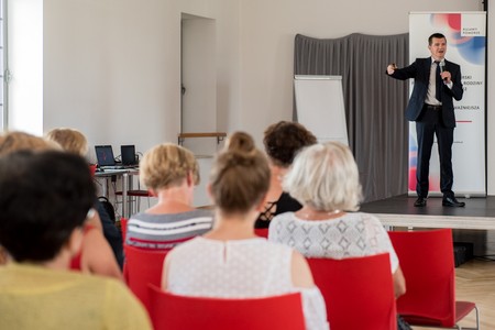 Uroczystość wręczenia nagród w konkursie „Mój ojciec – dobrze być razem”, fot. Łukasz Piecyk/Urząd Marszałkowski Województwa Kujawsko-Pomorskiego