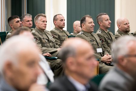 Konferencja „100 lat wojsk rakietowych i artylerii w niepodległej Polsce – rozwój i współczesność artylerii” połączona z uroczystością wręczenia marszałkowskich medalu Unitas Durat, fot. Andrzej Goiński