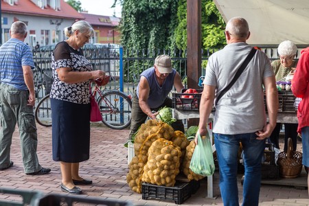 Targowisko w Czernikowie, fot. Szymon Ździebło www.tarantoga.pl