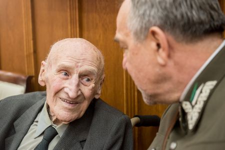 Ceremonia wręczenia medalu, fot. Łukasz Piecyk dla UMWKP