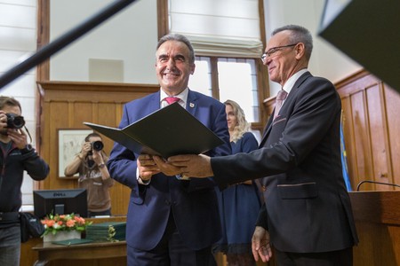 Uroczyste wręczenie zaświadczeń o wyborze na radnego sejmiku województwa kujawsko-pomorskiego, fot. Szymon Zdziebło/Tarantoga.pl