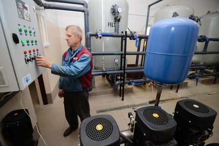 Stacja uzdatniania wody w gminie Bobrowniki (powiat lipnowski), fot. Jacek Smarz